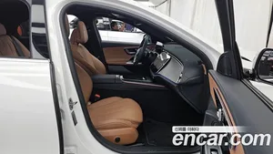 Mercedes-Benz E-Class, 2025 — миниатюра 11