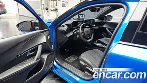 Peugeot 2008, 2023 — миниатюра 13