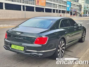 Bentley Flying Spur, 2024 — миниатюра 3