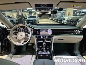 Bentley Flying Spur, 2024 — миниатюра 5
