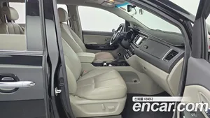 Kia Carnival, 2015 — миниатюра 16