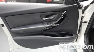 BMW 3-Series, 2018 — миниатюра 14
