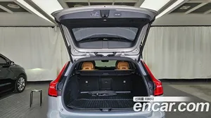 Volvo V60, 2024 — миниатюра 26