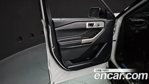 Ford Explorer, 2023 — миниатюра 14