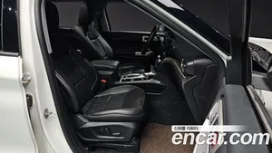 Ford Explorer, 2023 — миниатюра 16
