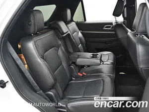 Ford Explorer, 2018 — миниатюра 12