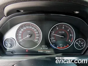 BMW 3-Series, 2017 — миниатюра 9