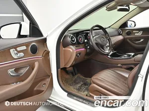 Mercedes-Benz E-Class, 2017 — миниатюра 11