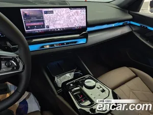 BMW 5-Series, 2025 — миниатюра 10