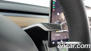 Tesla Model Y, 2025 — миниатюра 9