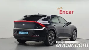 Kia EV6, 2023 — миниатюра 2