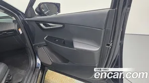 Kia EV6, 2023 — миниатюра 15