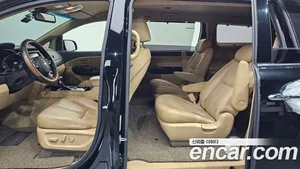 Kia Carnival, 2018 — миниатюра 17