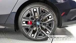 BMW i5, 2023 — миниатюра 7