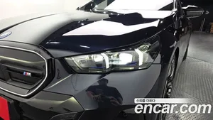 BMW i5, 2023 — миниатюра 8