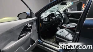 Kia Niro, 2021 — миниатюра 10