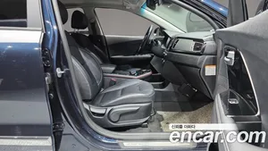 Kia Niro, 2021 — миниатюра 11