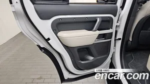 Land Rover Defender, 2022 — миниатюра 14