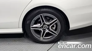 Mercedes-Benz E-Class, 2023 — миниатюра 7