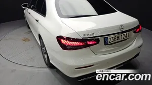 Mercedes-Benz E-Class, 2023 — миниатюра 9