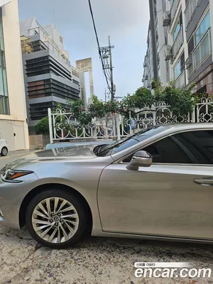 Lexus ES, 2022 — миниатюра 1