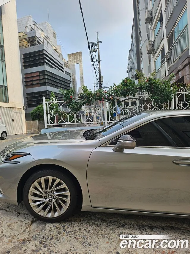 Lexus ES, 2022 — фото автомобиля из Кореи
