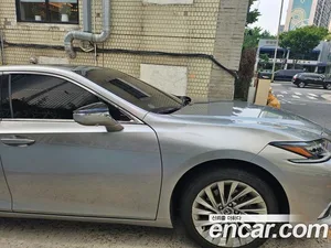 Lexus ES, 2022 — миниатюра 5