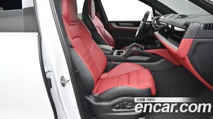 Porsche Cayenne, 2025 — миниатюра 10