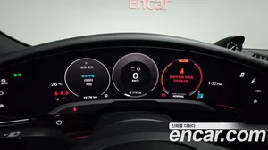 Porsche Taycan, 2025 — миниатюра 10