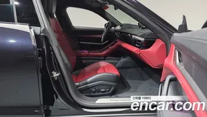 Porsche Taycan, 2025 — миниатюра 15
