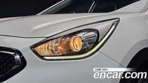 Kia Niro, 2016 — миниатюра 8