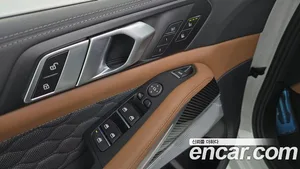 BMW X5M, 2025 — миниатюра 29