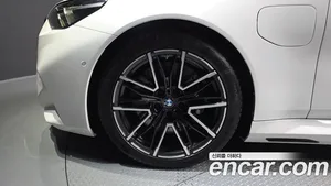 BMW M5, 2025 — миниатюра 5