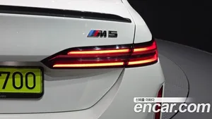 BMW M5, 2025 — миниатюра 9