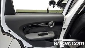 Mini Clubman, 2023 — миниатюра 15