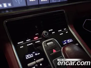 Porsche Panamera, 2018 — миниатюра 14