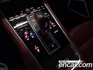 Porsche Panamera, 2018 — миниатюра 15