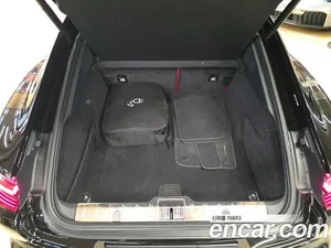 Porsche Panamera, 2018 — миниатюра 20