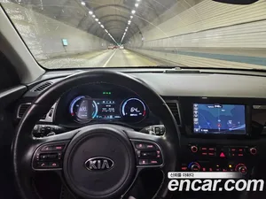 Kia Niro, 2019 — миниатюра 13