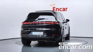 Porsche Cayenne, 2024 — миниатюра 4