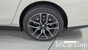 BMW i7, 2024 — миниатюра 7