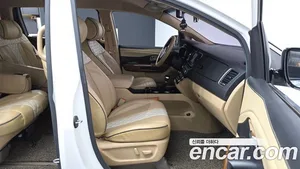Kia Carnival, 2016 — миниатюра 17