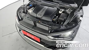Kia EV6, 2021 — миниатюра 6