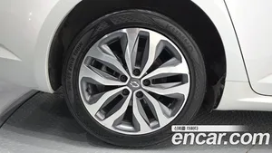 Renault SM6, 2016 — миниатюра 5