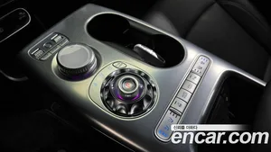 Genesis GV60, 2022 — миниатюра 12