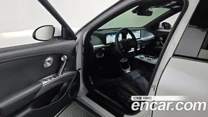 Genesis GV60, 2022 — миниатюра 13