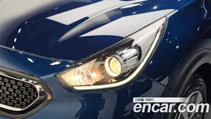 Kia Niro, 2018 — миниатюра 8