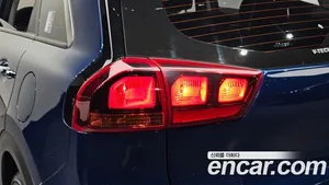 Kia Niro, 2018 — миниатюра 9