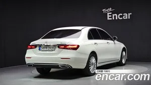 Mercedes-Benz E-Class, 2023 — миниатюра 2