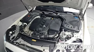 Mercedes-Benz E-Class, 2023 — миниатюра 6
